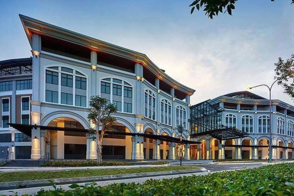 Plaza Arkadia Desa Parkcity Kl Kepong Pangsapuri